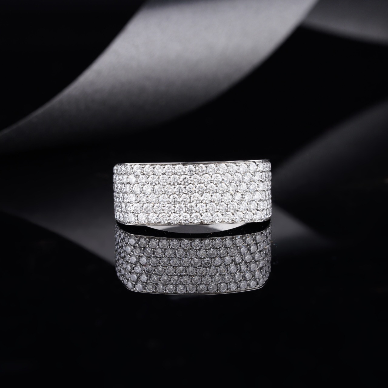 Pavé Lab-Grown Diamond Band – Endless Brilliance.